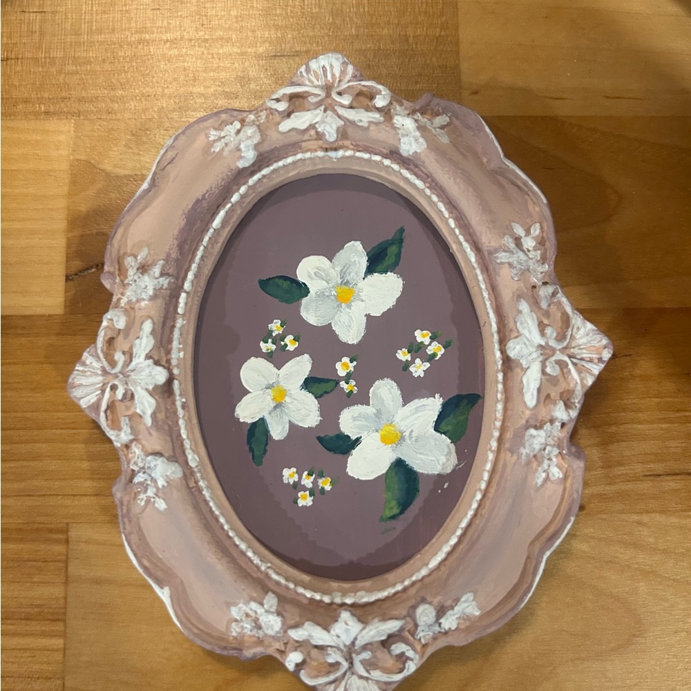 While flowers magnetic miniature portrait